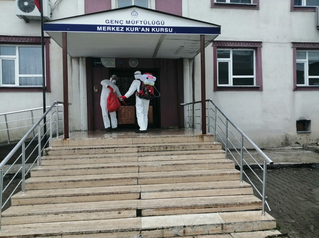 Koronavirüs (Covid-19) temizlik ve dezenfeksiyon çalışmalarımız aralıksız devam ediyor.